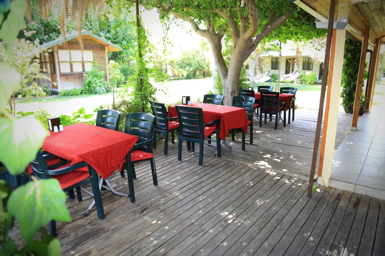 Tunays Pansiyon Bed & Breakfast Çıralı Luaran gambar