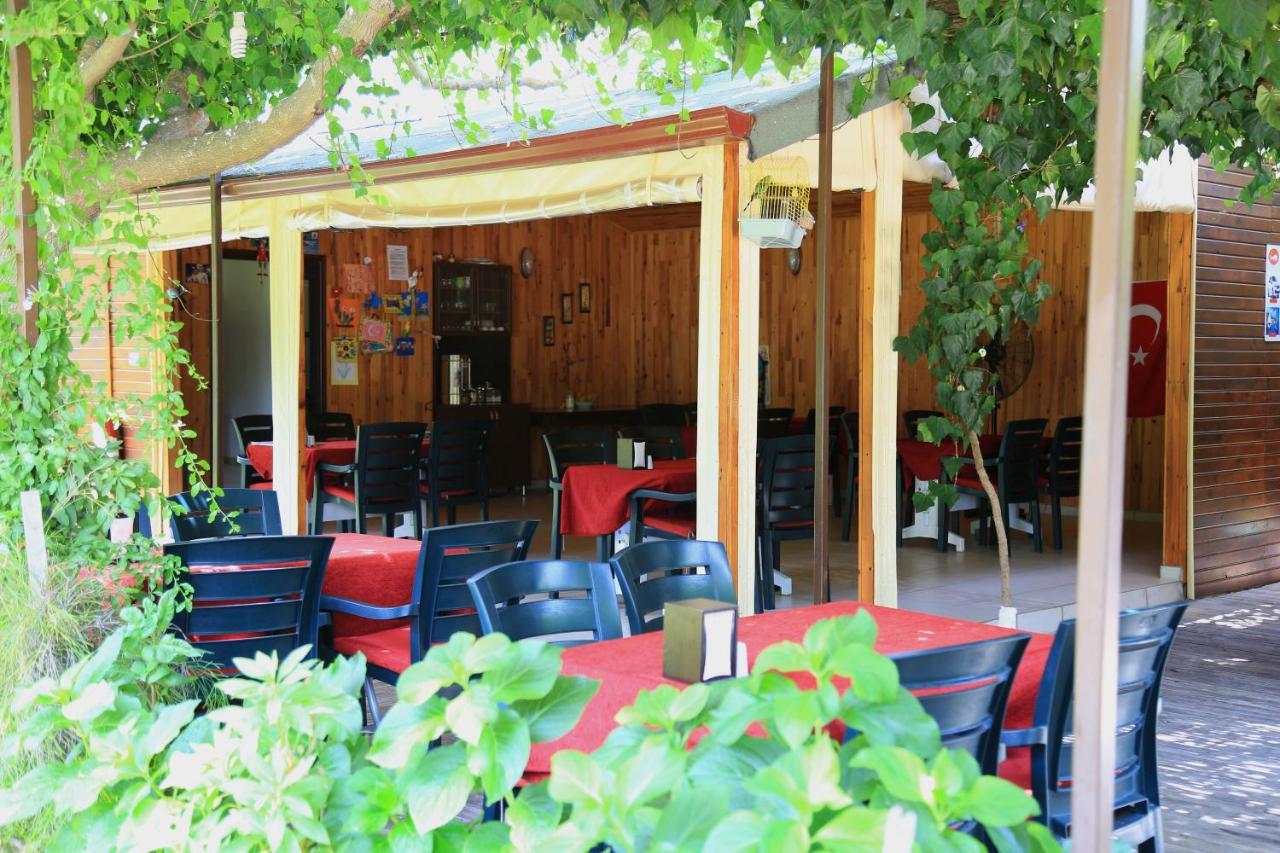 Tunays Pansiyon Bed & Breakfast Çıralı Luaran gambar