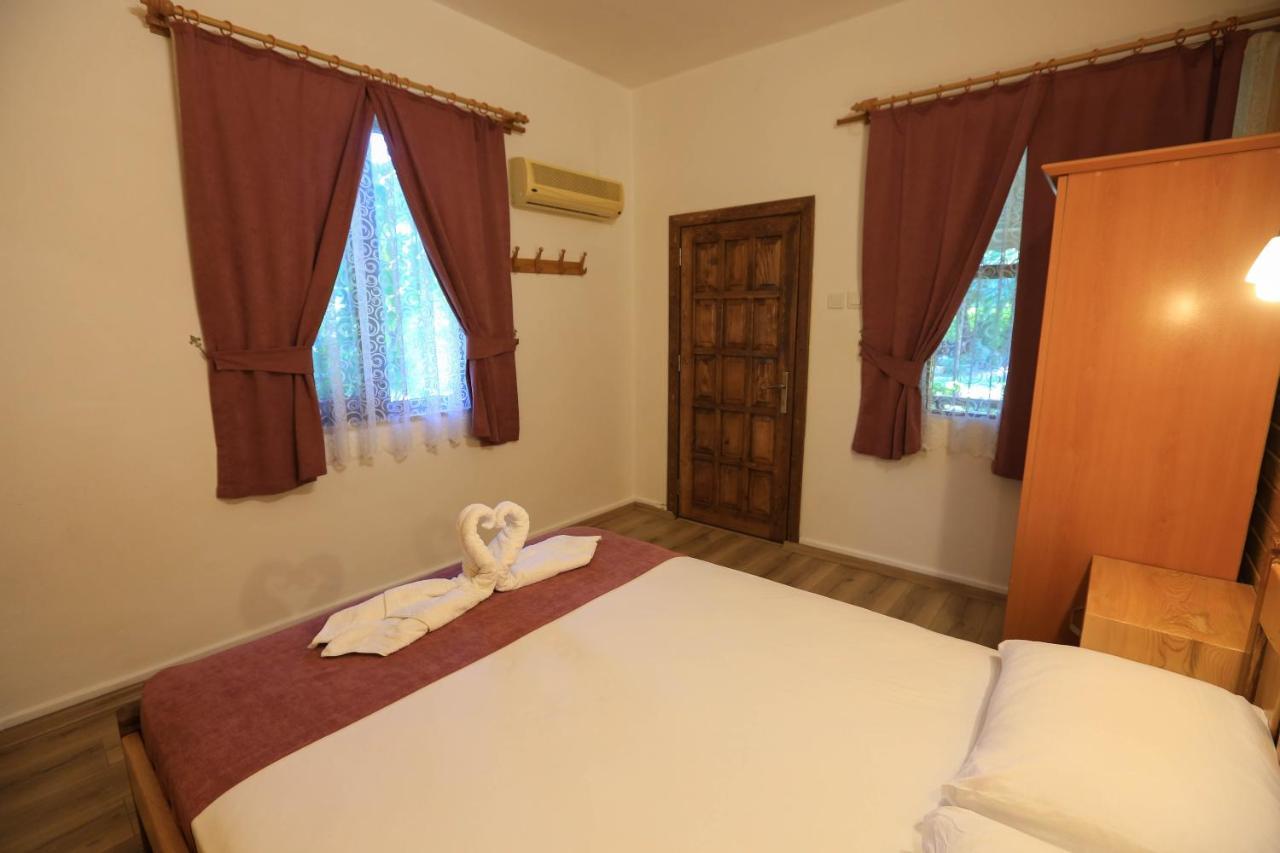Tunays Pansiyon Bed & Breakfast Çıralı Luaran gambar